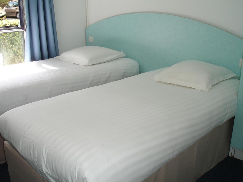 Agape Hotel Niort- Bessines Exterior photo
