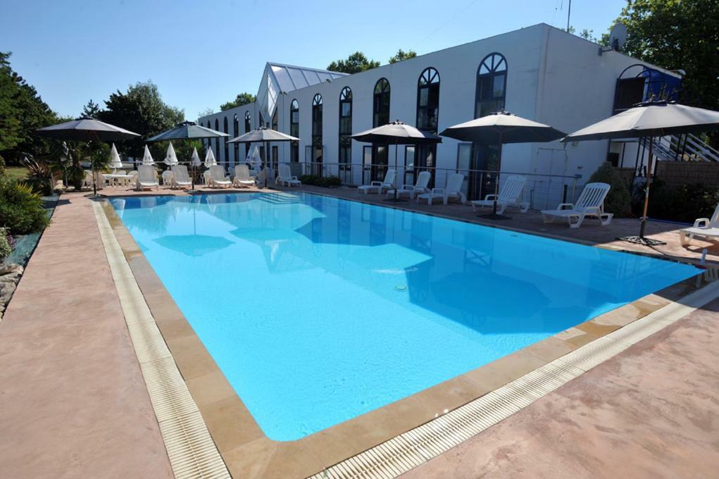 Agape Hotel Niort- Bessines Exterior photo
